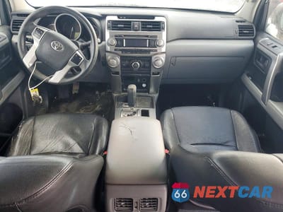 Zdjęcie 8 z 13 samochodu: 2011 TOYOTA 4RUNNER SR5 VIN:JTEZU5JR8B5028507 - miniatura