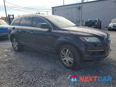 Czwarte zdjęcie samochodu z boku: 2015 AUDI Q7 PREMIUM PLUS VIN:WA1LGAFE4FD017803 - miniatura