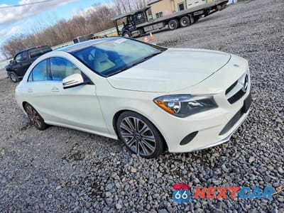 Czwarte zdjęcie samochodu z boku: 2018 MERCEDES-BENZ CLA 250 VIN:WDDSJ4EB8JN593043 - miniatura