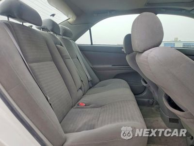 Zdjęcie 10 z 12 samochodu: 2005 TOYOTA CAMRY LE VIN:4T1BF32K15U096482 - miniatura