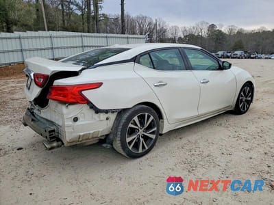 Trzecie zdjęcie samochodu z tyłu: 2018 NISSAN MAXIMA 3.5S VIN:1N4AA6AP7JC410090 - miniatura