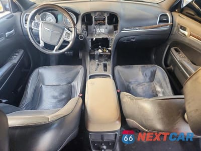 Zdjęcie 8 z 11 samochodu: 2011 CHRYSLER 300C VIN:2C3CA6CT6BH522895 - miniatura