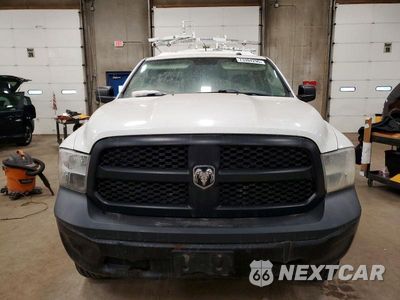 Piąte zdjęcie samochodu w środku: 2016 RAM 1500 ST VIN:3C6JR7DG3GG168920 - miniatura