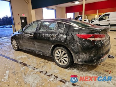 Drugie zdjęcie samochodu z przodu: 2018 KIA OPTIMA LX VIN:5XXGT4L36JG250894 - miniatura
