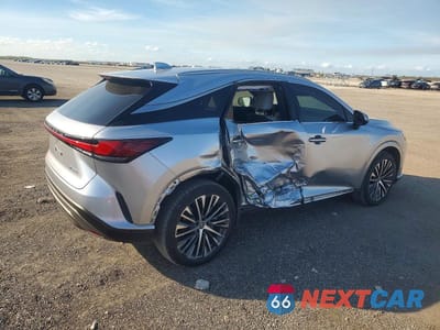 Trzecie zdjęcie samochodu z tyłu: 2023 LEXUS RX 350 PREMIUM VIN:JTJCHMAA1P2005546 - miniatura