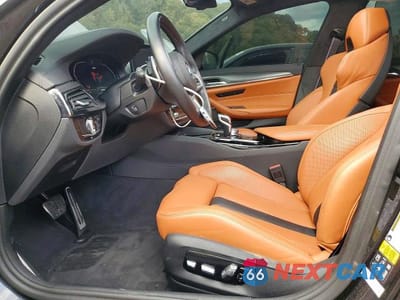 Zdjęcie 7 z 11 samochodu: 2023 BMW M5 VIN:WBS83CH00PCL23031 - miniatura