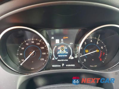 Zdjęcie 9 z 13 samochodu: 2019 JAGUAR F-PACE PREMIUM VIN:SADCJ2FX4KA360450 - miniatura