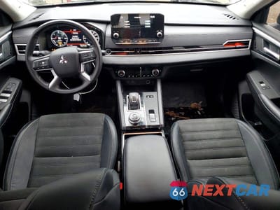 Zdjęcie 8 z 14 samochodu: 2024 MITSUBISHI OUTLANDER SE VIN:JA4T5VA98RZ035428 - miniatura