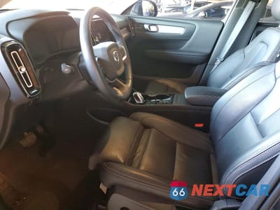 Zdjęcie 7 z 13 samochodu: 2021 VOLVO XC40 T5 INSCRIPTION VIN:YV4162UL0M2582028 - miniatura