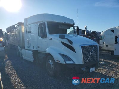 2019 VOLVO VN VNL 4V4NC9EH6KN197203 - główne zdjęcie licytacji z USA - miniatura