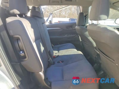 Zdjęcie 11 z 14 samochodu: 2019 TOYOTA HIGHLANDER LE VIN:5TDZARFH1KS056552 - miniatura