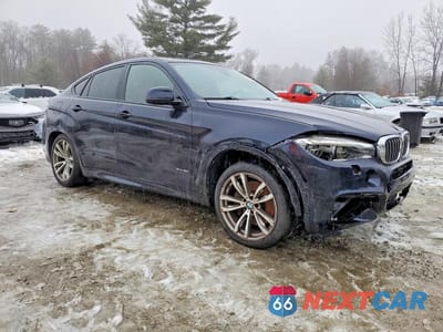 Czwarte zdjęcie samochodu z boku: 2015 BMW X6 XDRIVE50I VIN:5UXKU6C53F0F93869 - miniatura