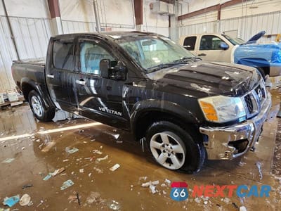 Czwarte zdjęcie samochodu z boku: 2006 NISSAN TITAN XE FFV VIN:1N6BA07B66N555833 - miniatura