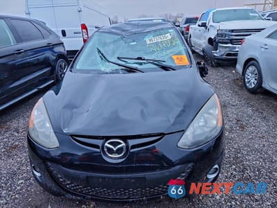 Piąte zdjęcie samochodu w środku: 2013 MAZDA MAZDA2 VIN:JM1DE1LY1D0164552 - miniatura