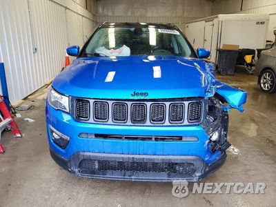 Piąte zdjęcie samochodu w środku: 2019 JEEP COMPASS LATITUDE VIN:3C4NJDBB4KT806907 - miniatura