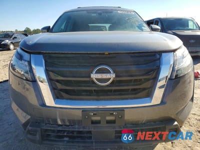 Piąte zdjęcie samochodu w środku: 2023 NISSAN PATHFINDER SV VIN:5N1DR3BA2PC260130 - miniatura