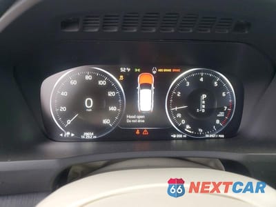 Zdjęcie 9 z 11 samochodu: 2020 VOLVO XC90 T6 MOMENTUM VIN:YV4A22PK4L1619066 - miniatura