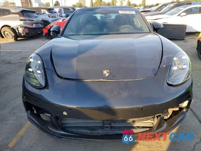 Piąte zdjęcie samochodu w środku: 2017 PORSCHE PANAMERA 2 VIN:WP0AA2A72HL100409 - miniatura