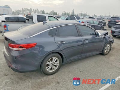 Trzecie zdjęcie samochodu z tyłu: 2017 KIA OPTIMA LX VIN:KNAGT4L35H5157117 - miniatura