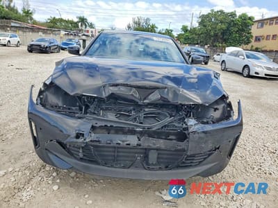 Piąte zdjęcie samochodu w środku: 2025 BMW I4 EDRIVE 40 VIN:WBY23HD07SFU38716 - miniatura