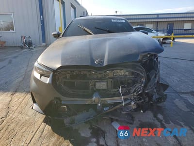 Piąte zdjęcie samochodu w środku: 2026 BMW M5 VIN:WBS83FK06TCV35419 - miniatura