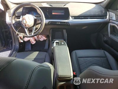 Zdjęcie 8 z 13 samochodu: 2024 BMW X1 XDRIVE28I VIN:WBX73EF08R5Z06426 - miniatura