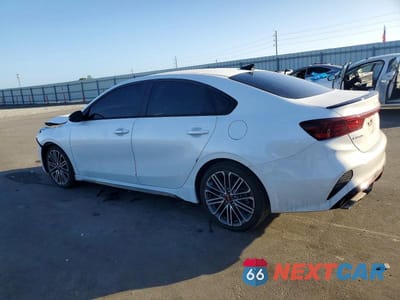 Drugie zdjęcie samochodu z przodu: 2024 KIA FORTE GT VIN:3KPF44AC2RE782580 - miniatura