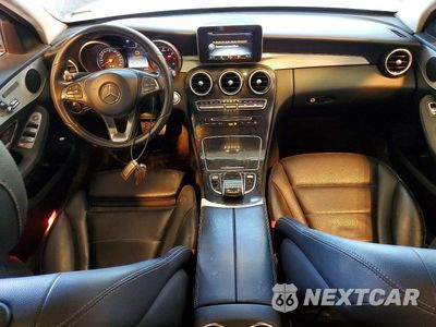 Zdjęcie 8 z 11 samochodu: 2015 MERCEDES-BENZ C 300 VIN:55SWF4JB7FU091860 - miniatura