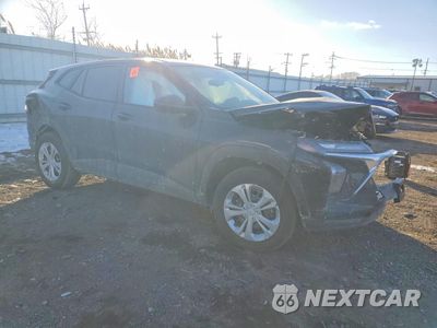 Czwarte zdjęcie samochodu z boku: 2026 CHEVROLET TRAX LS VIN:KL77LFEP9TC053021 - miniatura