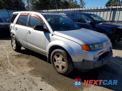 Czwarte zdjęcie samochodu z boku: 2004 SATURN VUE VIN:5GZCZ634X4S873882 - miniatura