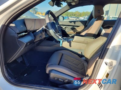 Zdjęcie 7 z 12 samochodu: 2025 BMW 530 XI VIN:WBA53FJ0XSCT29723 - miniatura