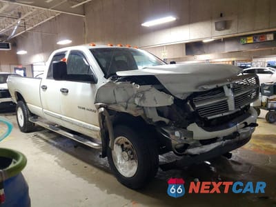 Czwarte zdjęcie samochodu z boku: 2005 DODGE RAM 3500 ST VIN:3D7LS38C15G802900 - miniatura