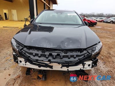 Piąte zdjęcie samochodu w środku: 2025 TOYOTA CAMRY LE VIN:4T1DAACK5SU524558 - miniatura