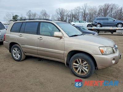 Czwarte zdjęcie samochodu z boku: 2006 TOYOTA HIGHLANDER VIN:JTEEW21A660017493 - miniatura