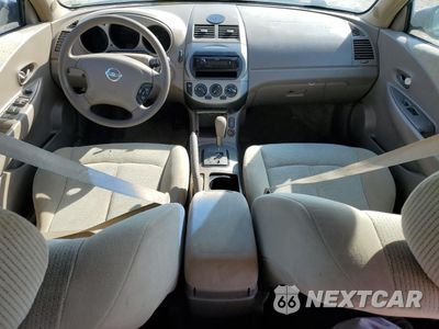 Zdjęcie 8 z 12 samochodu: 2004 NISSAN ALTIMA BASE VIN:1N4AL11D44C123880 - miniatura