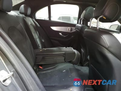 Zdjęcie 10 z 12 samochodu: 2020 MERCEDES-BENZ C 63 AMG VIN:55SWF8GB3LU330976 - miniatura