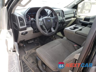 Zdjęcie 8 z 12 samochodu: 2018 FORD F450 SUPER DUTY VIN:1FD0X4GT1JEB24474 - miniatura
