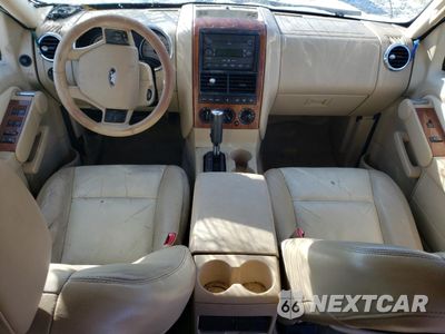 Zdjęcie 8 z 15 samochodu: 2006 FORD EXPLORER EDDIE BAUER VIN:1FMEU74866ZA01561 - miniatura
