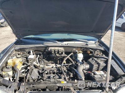 Zdjęcie 11 z 12 samochodu: 2005 FORD ESCAPE XLS VIN:1FMYU02Z15KE23261 - miniatura