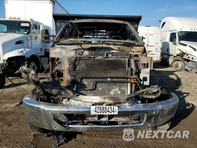 Piąte zdjęcie samochodu w środku: 2019 CHEVROLET SILVERADO MEDIUM DUTY VIN:1HTKHPVH0KH565980 - miniatura