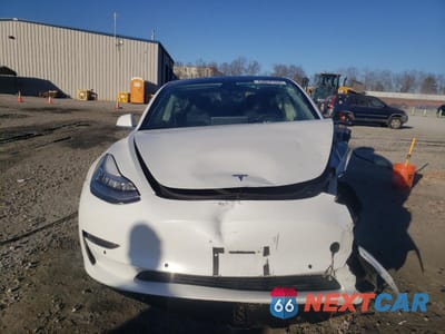 Piąte zdjęcie samochodu w środku: 2020 TESLA MODEL 3 VIN:5YJ3E1EA5LF706327 - miniatura