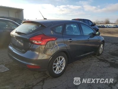 Trzecie zdjęcie samochodu z tyłu: 2016 FORD FOCUS SE VIN:1FADP3K27GL358224 - miniatura