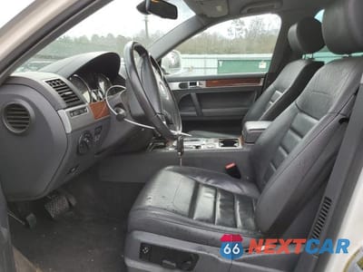 Zdjęcie 7 z 13 samochodu: 2009 VOLKSWAGEN TOUAREG 2 V6 TDI VIN:WVGFM77LX9D036061 - miniatura