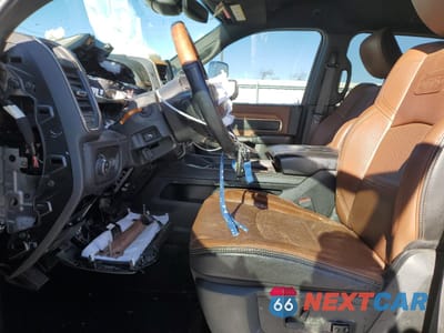 Zdjęcie 7 z 13 samochodu: 2019 RAM 2500 LONGHORN VIN:3C6UR5PL8KG517041 - miniatura