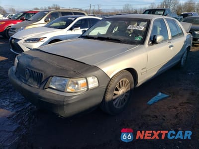 2010 MERCURY GRAND MARQUIS LS 2MEBM7FV9AX604897 - główne zdjęcie licytacji z USA - miniatura