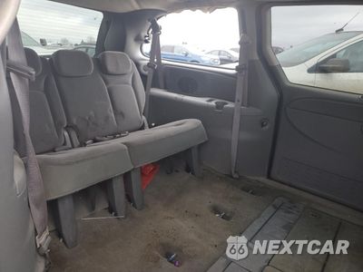 Zdjęcie 11 z 13 samochodu: 2005 DODGE GRAND CARAVAN SXT VIN:2D4GP44LX5R585952 - miniatura