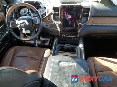 Zdjęcie 8 z 13 samochodu: 2019 RAM 2500 LONGHORN VIN:3C6UR5PL8KG517041 - miniatura