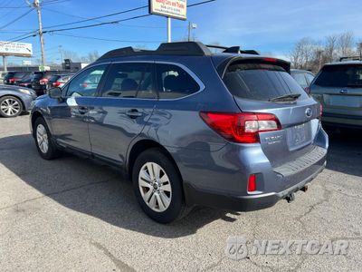 Trzecie zdjęcie samochodu z tyłu: 2017 SUBARU OUTBACK 2.5I PREMIUM VIN:4S4BSAHC4H3360188 - miniatura