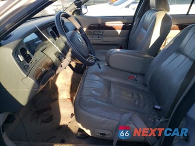 Zdjęcie 7 z 12 samochodu: 2010 MERCURY GRAND MARQUIS LS VIN:2MEBM7FV9AX604897 - miniatura