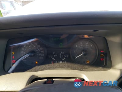 Zdjęcie 9 z 12 samochodu: 2010 MERCURY GRAND MARQUIS LS VIN:2MEBM7FV9AX604897 - miniatura